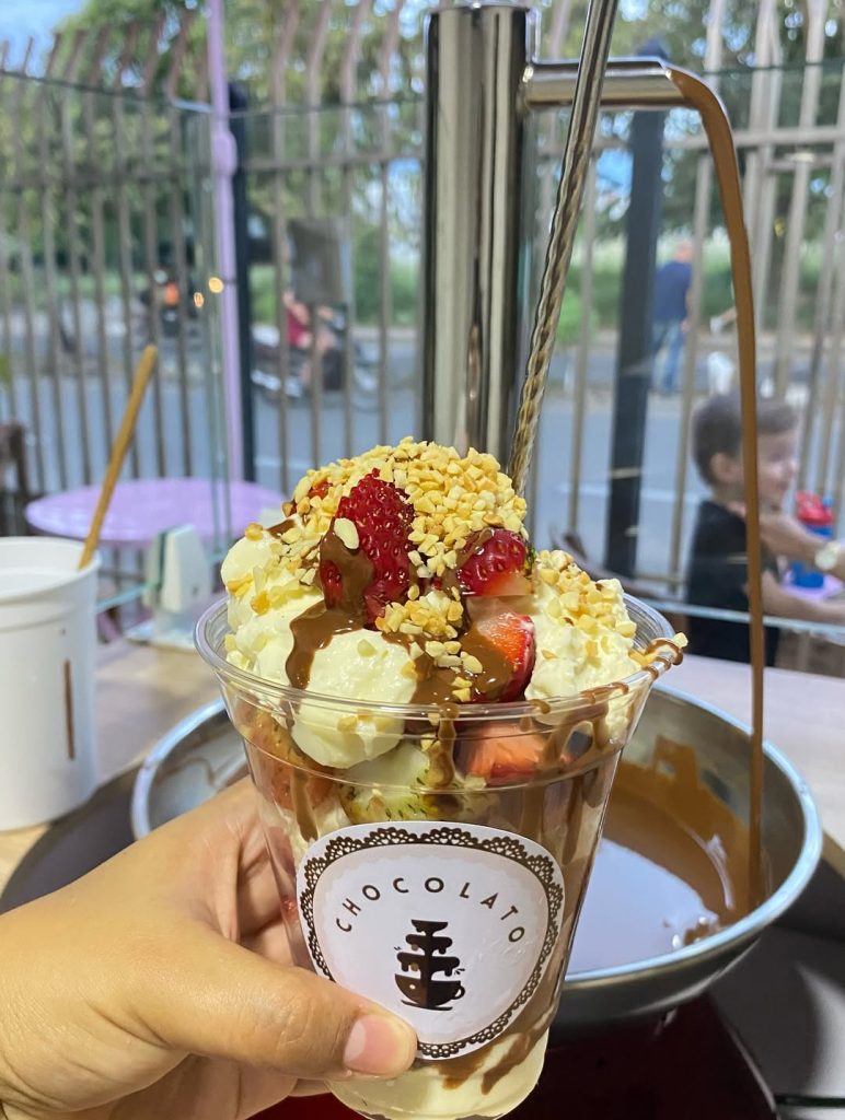 Un-poco-de-nuestros-deliciosos-productos.-🧁-postres-caseros🍓-fresas-con-crema🍫-fresas-con-cho-772x1024 Chocolato, el sabor del emprendimiento dulce en el norte de Neiva